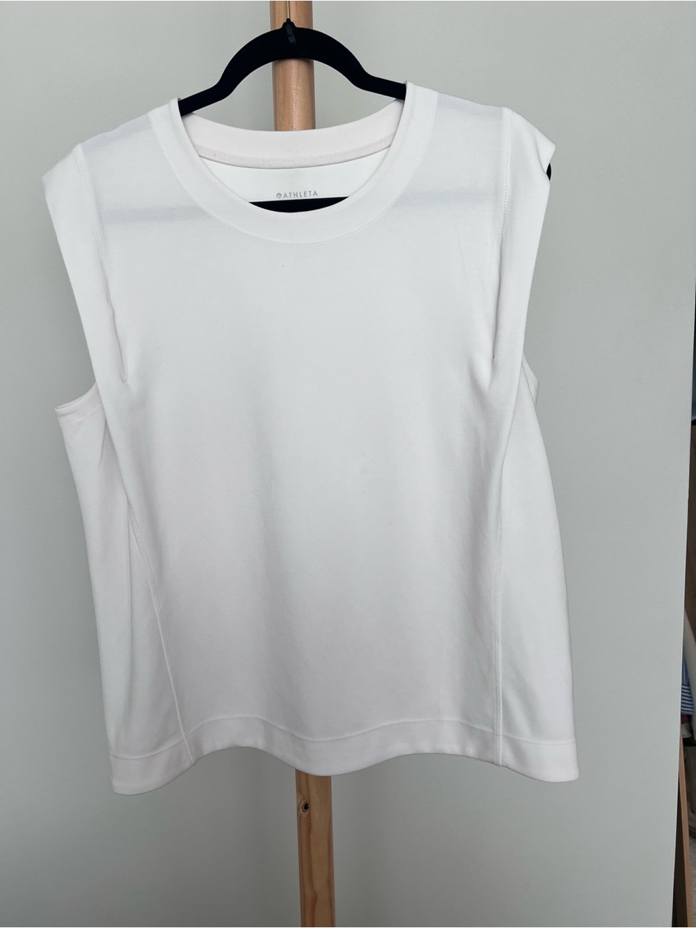 Athleta White Ecru Sleeveless Crewneck Tank Top Size L
